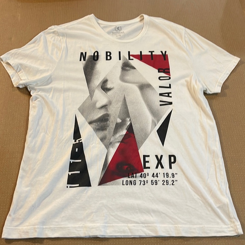 Express graphic T-shirt